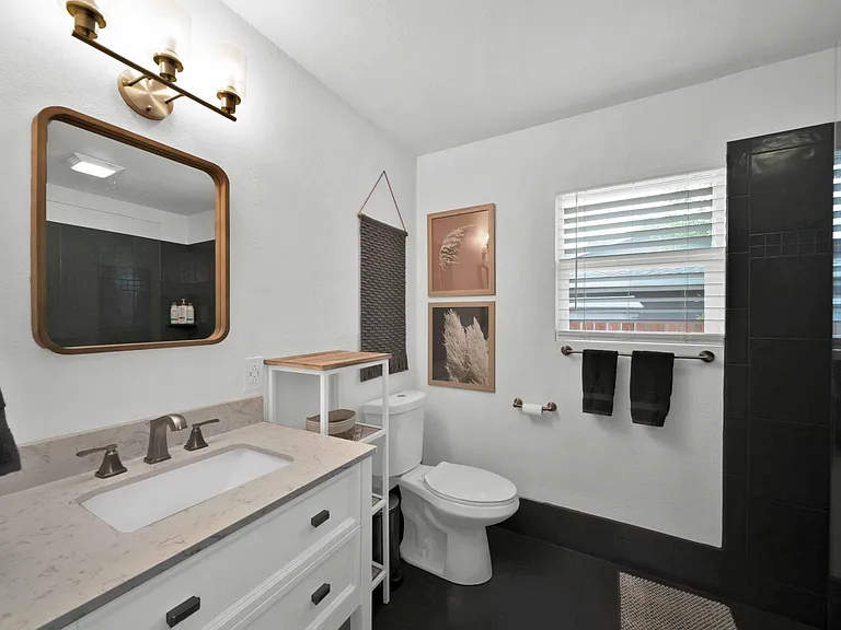 Middle St — Photo 12