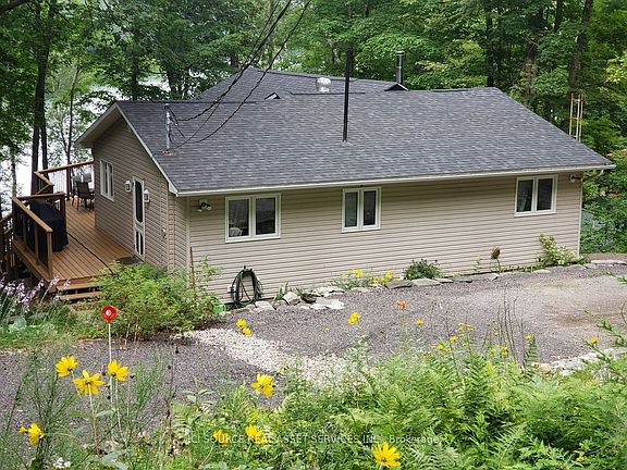 2nd image of 703 Davidson Ln