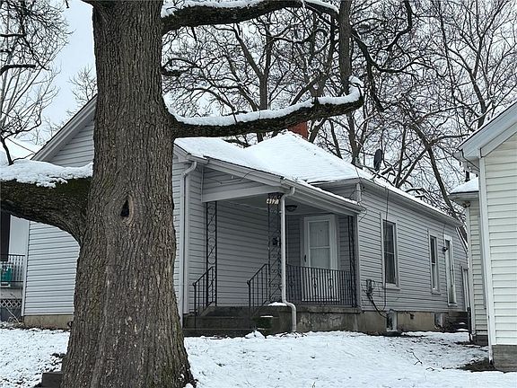 2nd image of 417 Livingston Ave