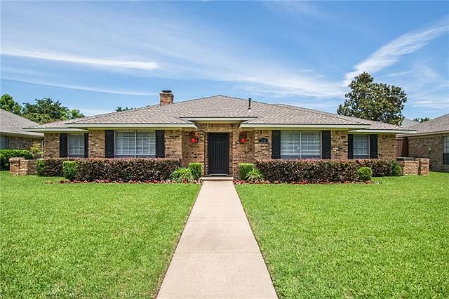 1st image of 2141 Bunker Hill Cir