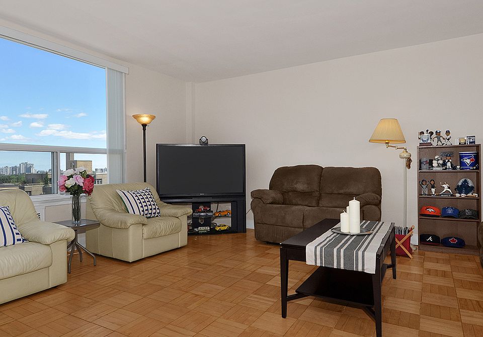 2nd image of 780 Eglinton Ave W #203