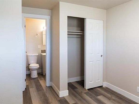 5th image of 1123 SW 2nd St #11