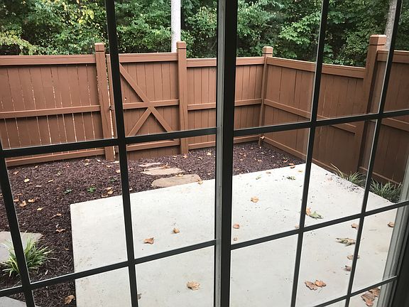 Private fenced back patio