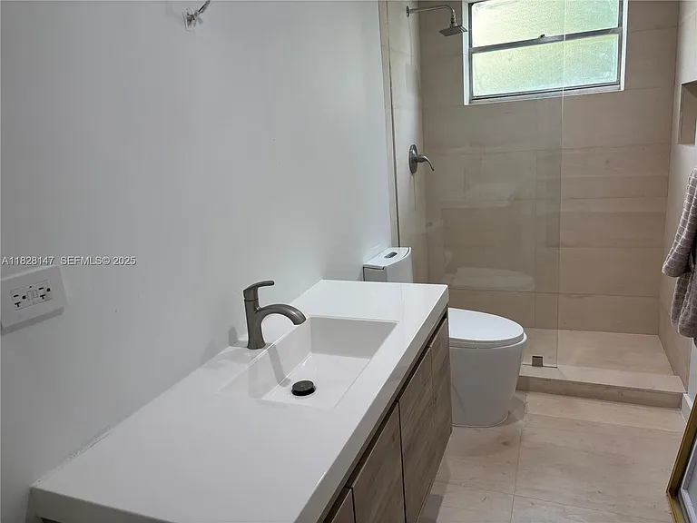 309 Bird Rd — Photo 10