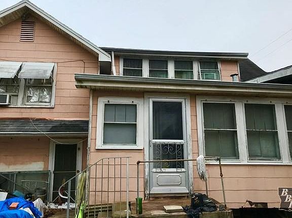 2nd image of 7112 Park Ave