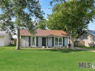 40469 Chateau Ave, Prairieville, LA 70769
