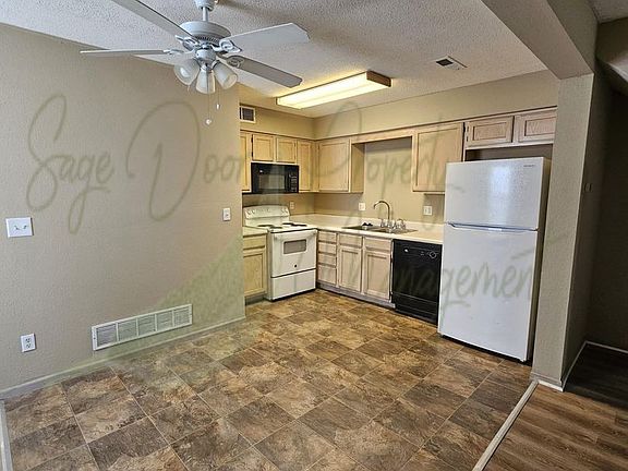 5th image of 107 NE Sunshine St APT A