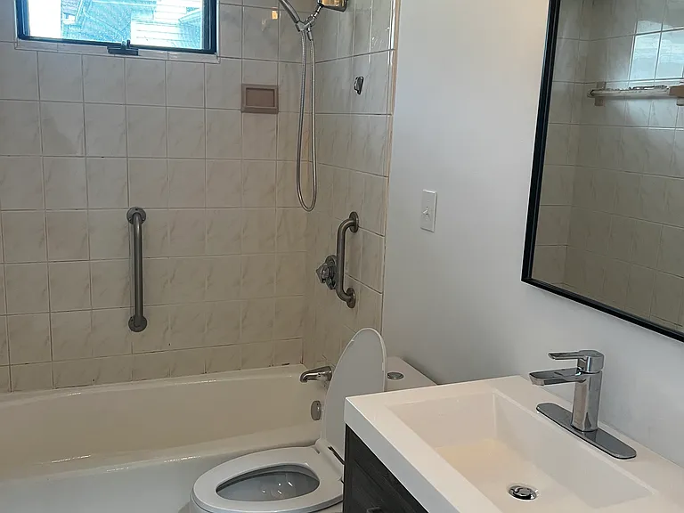 102 Harlow St #102 — Photo 11