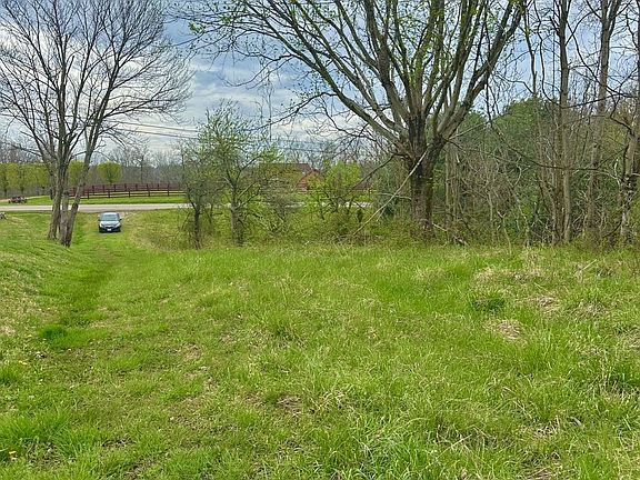 3rd image of 54428 Eden Ridge Rd