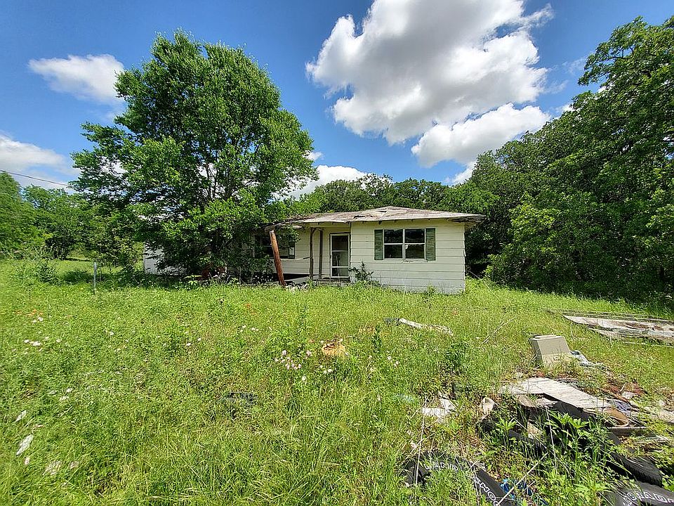 1st image of 899 Woodlake Ln