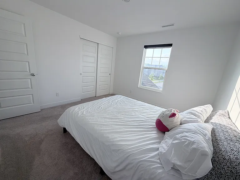 2137 Egbert Rd — Photo 26