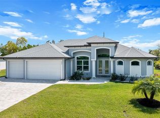 502 Encarnacion St, Punta Gorda, FL 33983