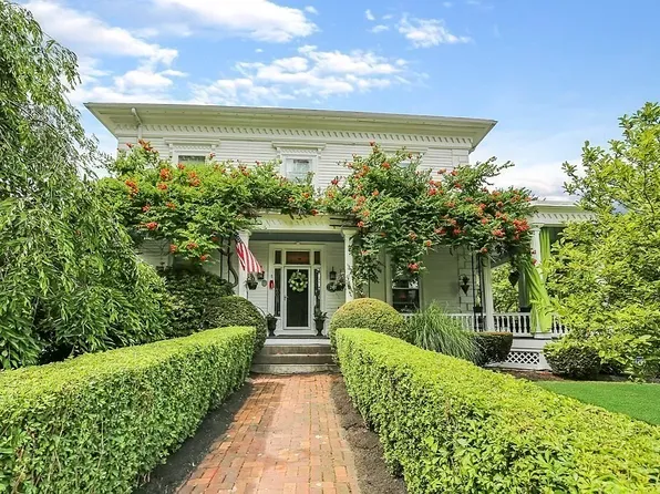 264 Highland St, Worcester, MA 01602