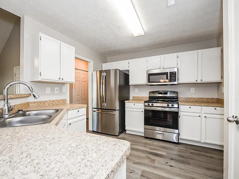642 Beaver Run Trce — Photo 6