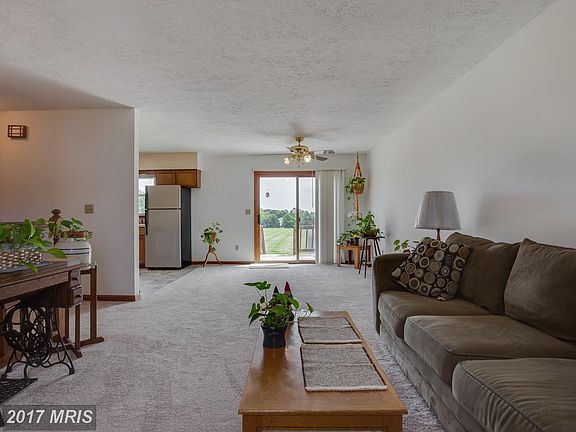5th image of 10782 Blake Ln