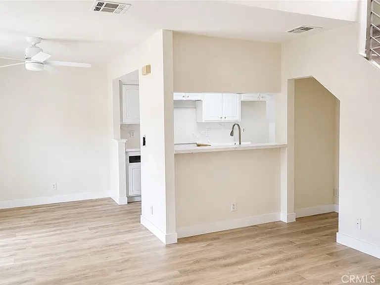 312 Shade Ln — Photo 3