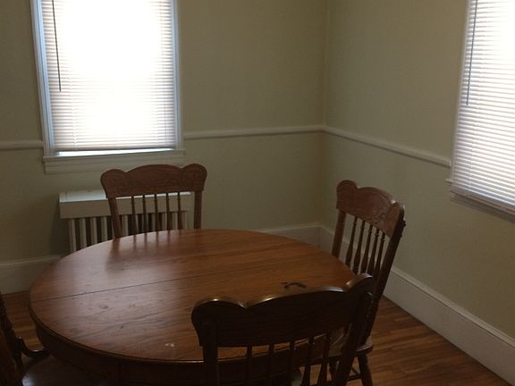 4th image of 715 Craig St
