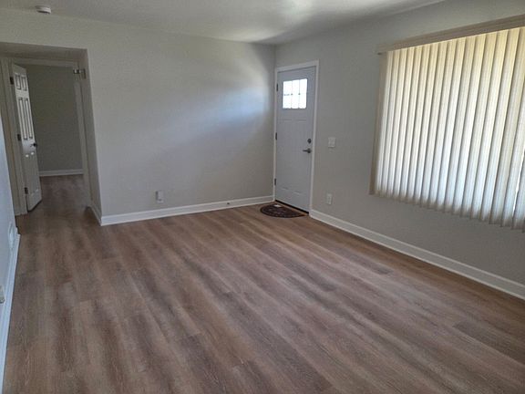 3rd image of 16 Craig Ave