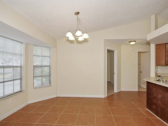2nd image of 3049 Waterman St