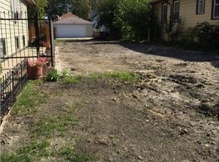 10055 S Perry Ave, Chicago, IL 60628