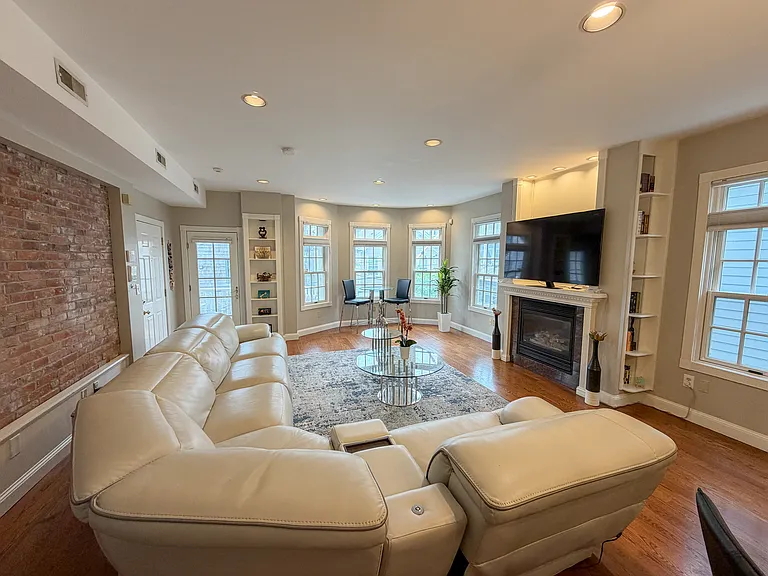 11 Gardner Rd #3 — Photo 6