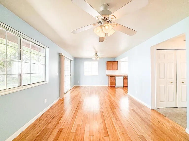 481 N Orem Blvd — Photo 6