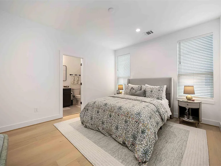 3028 Lamar St — Photo 30