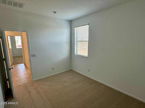 3rd image of 37533 W San Clemente Street