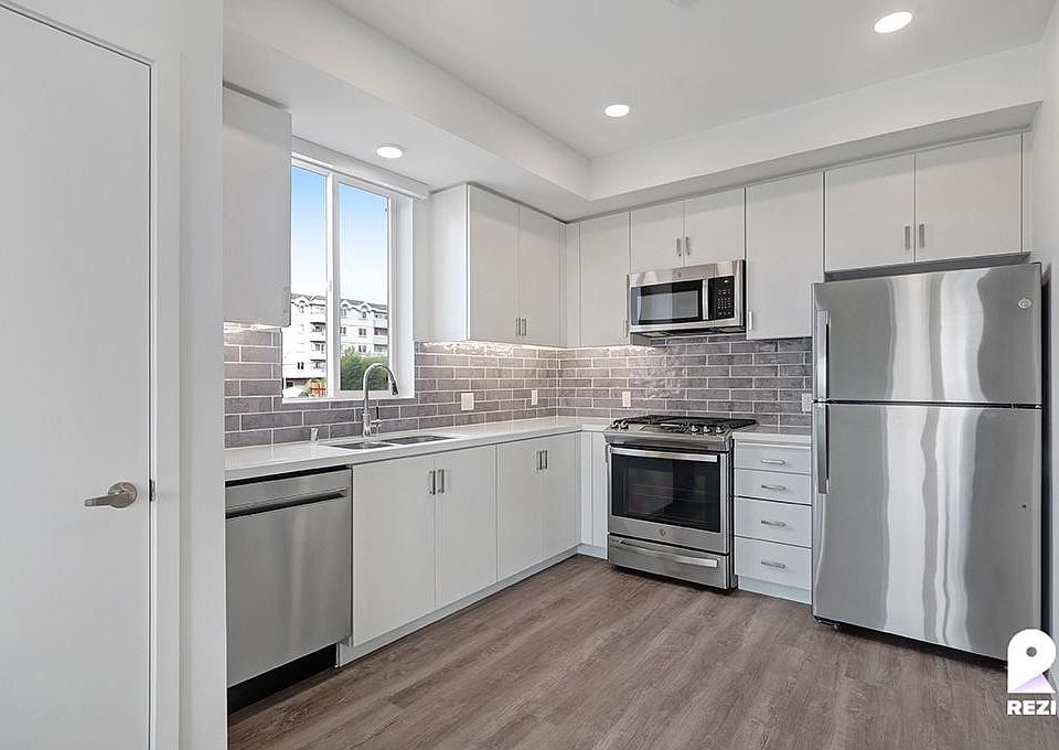 1st image of 1363 Colton St #B6bbe1e31