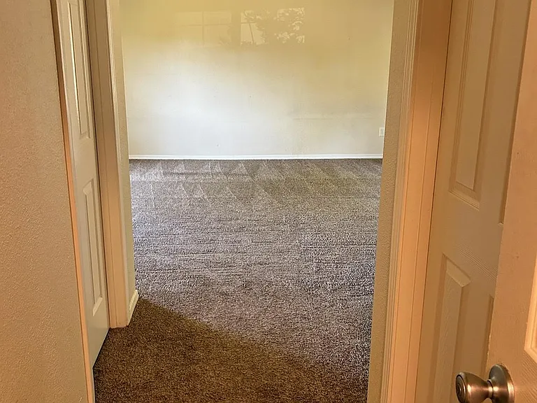 2230 Redwood St — Photo 8