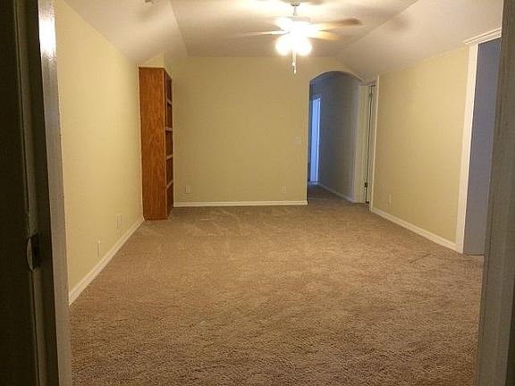 4th image of 750 N Winter Park Dr