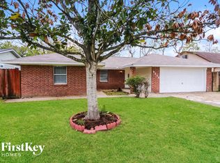 9230 Carlow Ln, La Porte, TX 77571