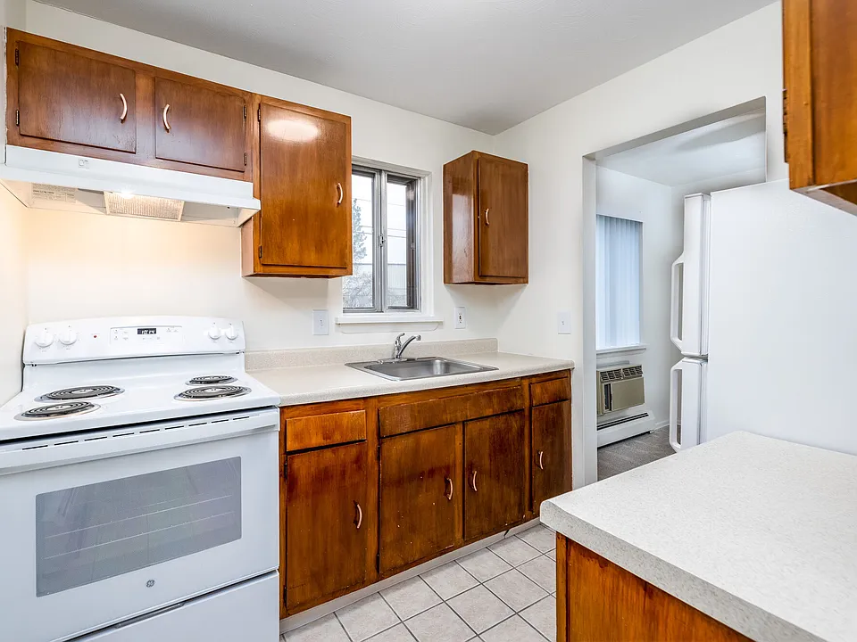 Community Manor Apartments