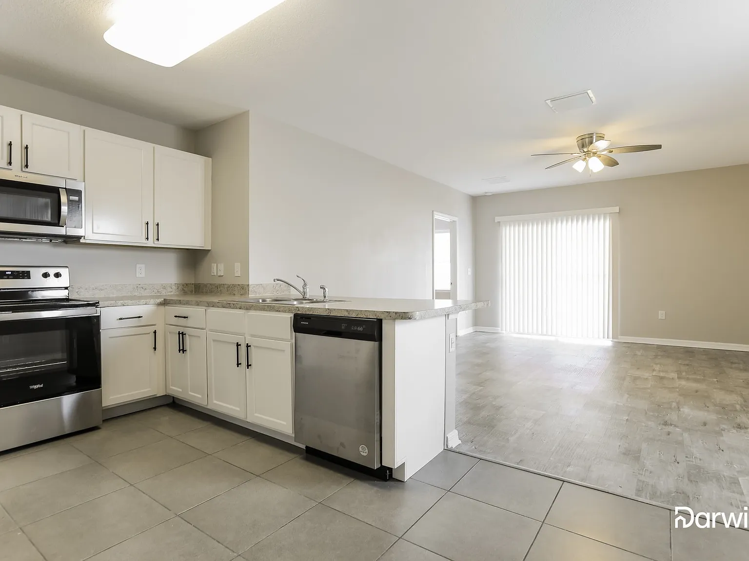 3 bed, 2.0 bath, 1516 sqft, $2,125 — Photo 4