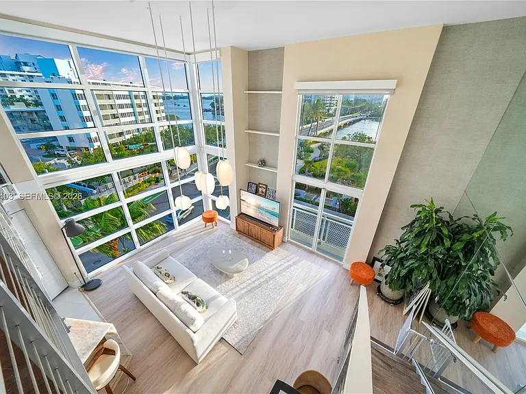 1701 Sunset Harbour Dr #L501 — Photo 21