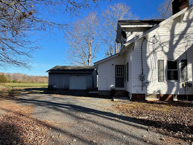 2181 Mamie May Rd — Photo 31