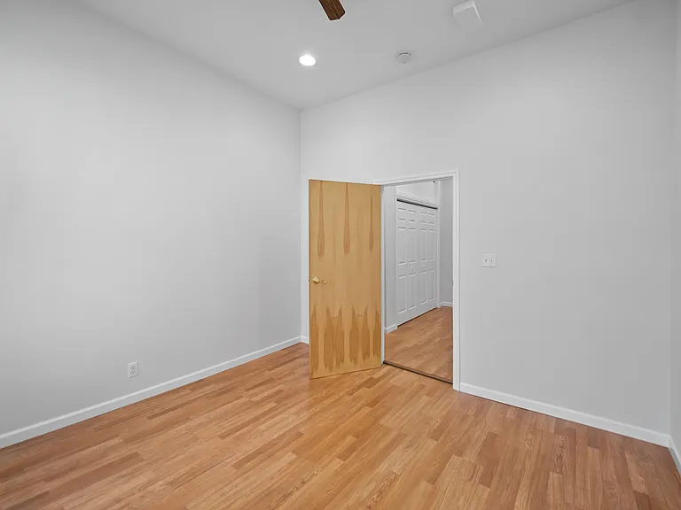 51 Mac Dougal St #1R — Photo 11