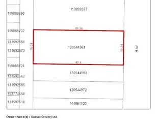 607 H AVENUE S, Saskatoon, SK S7M 1X1
