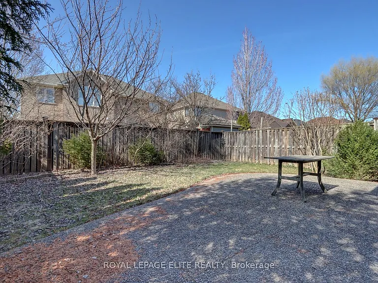 2437 Hilda Dr — Photo 33