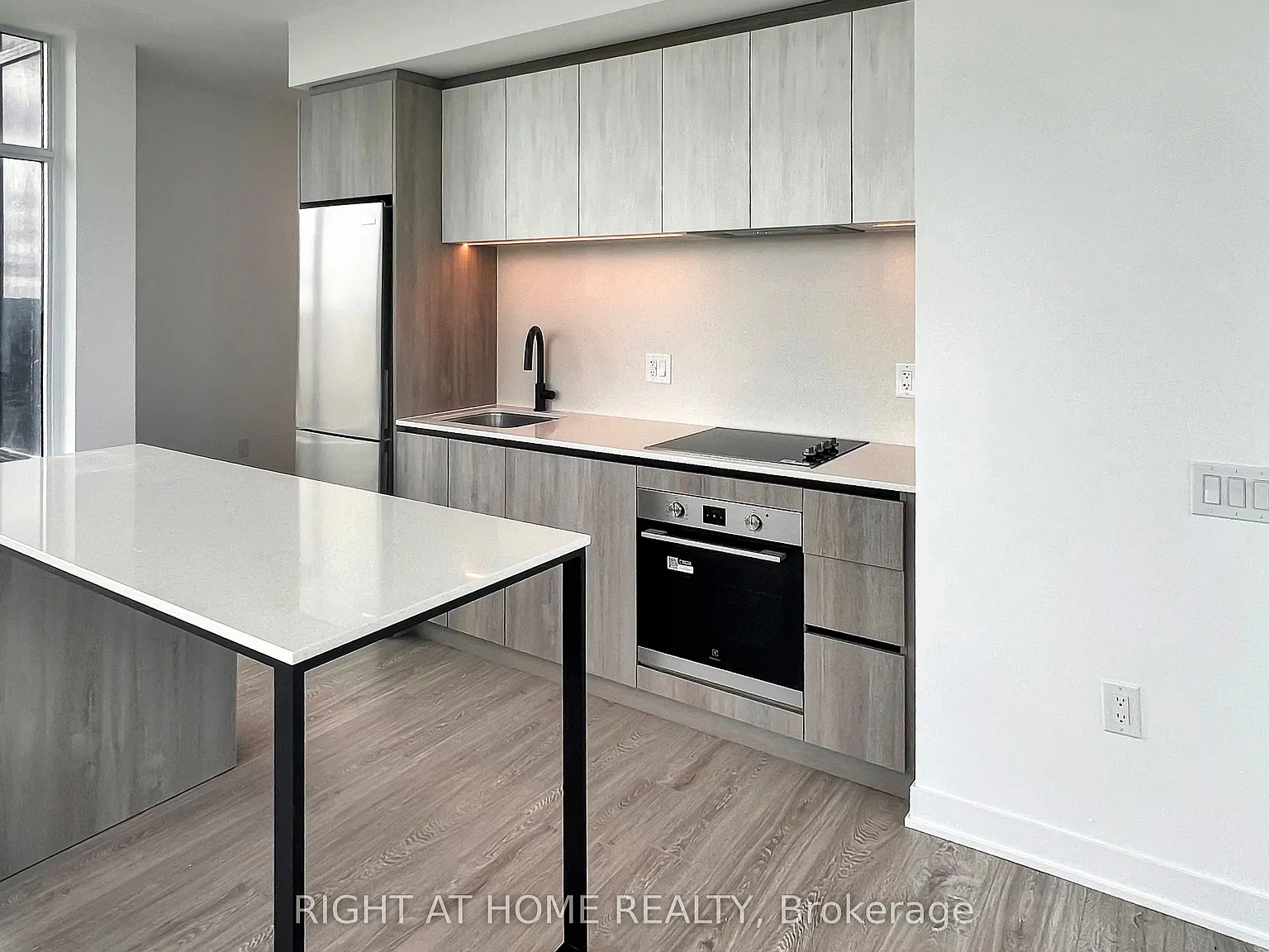 2 bed, $2,695 — Photo 3