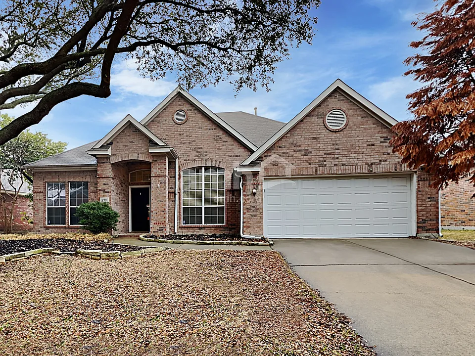 210 Sparrow Hawk Dr