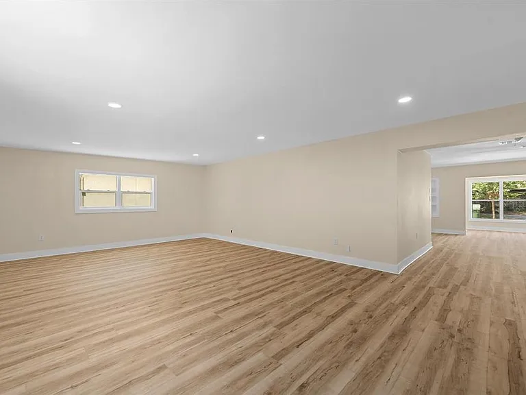 10707 N Rome Ave — Photo 19
