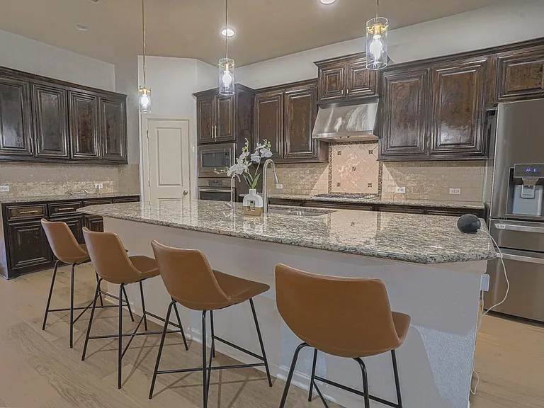 1209 Savoy Ln — Photo 11