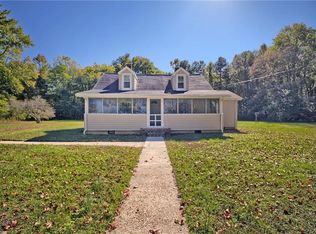 271 Kingston Ln, North, VA 23128