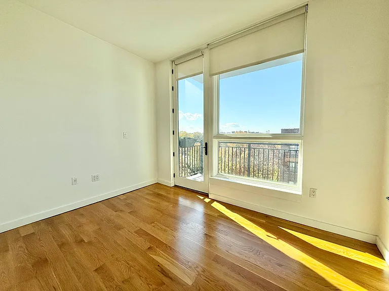 1326 Ocean Ave #6A — Photo 15