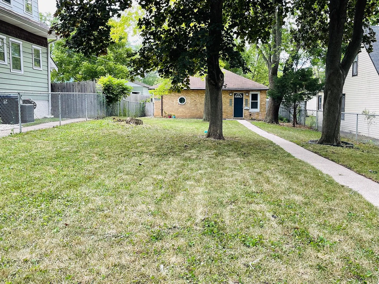 2919 Ezra Ave photo 1