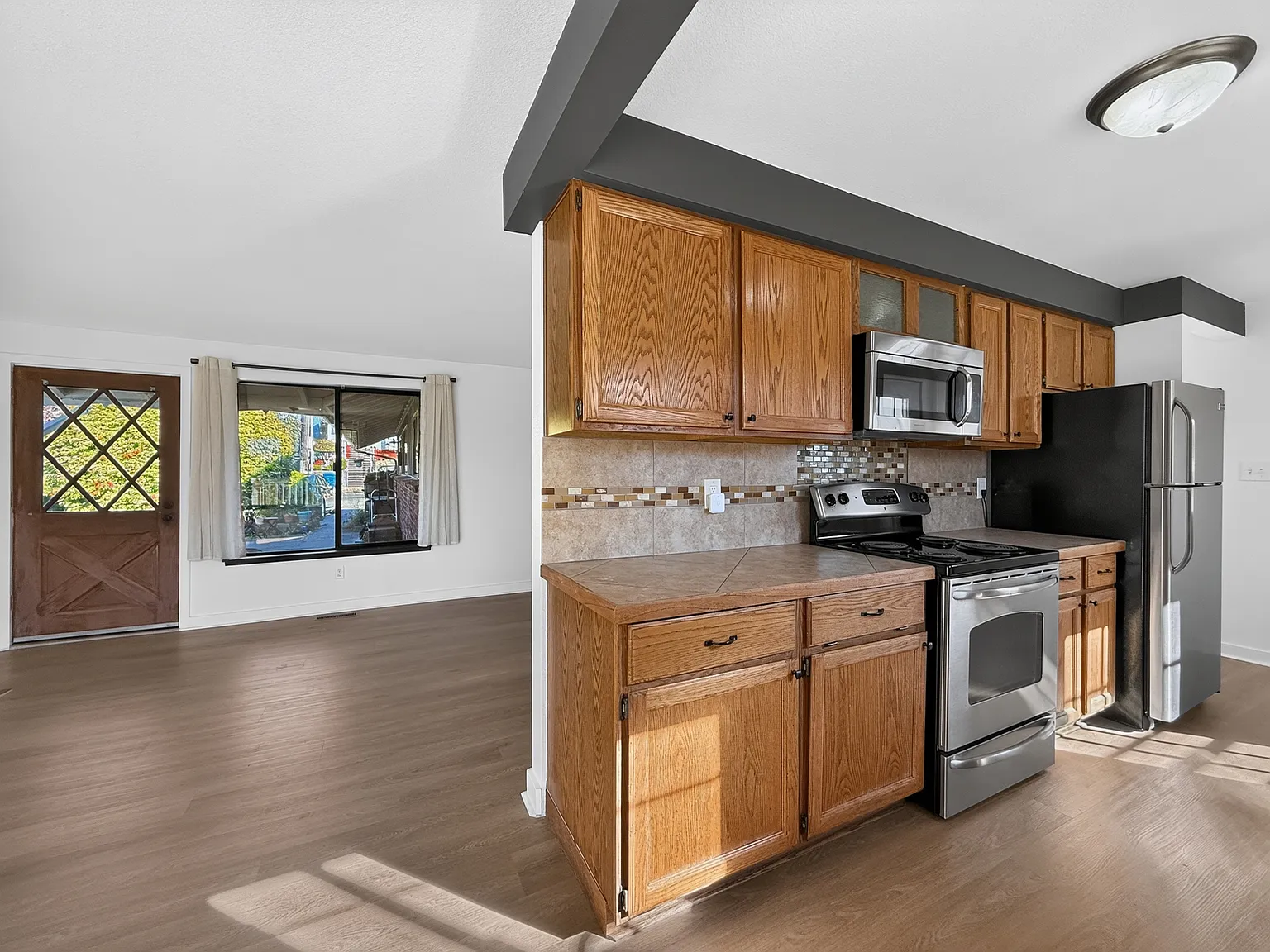 6251 3rd Ave NW, Seattle - 6253 — Photo 3
