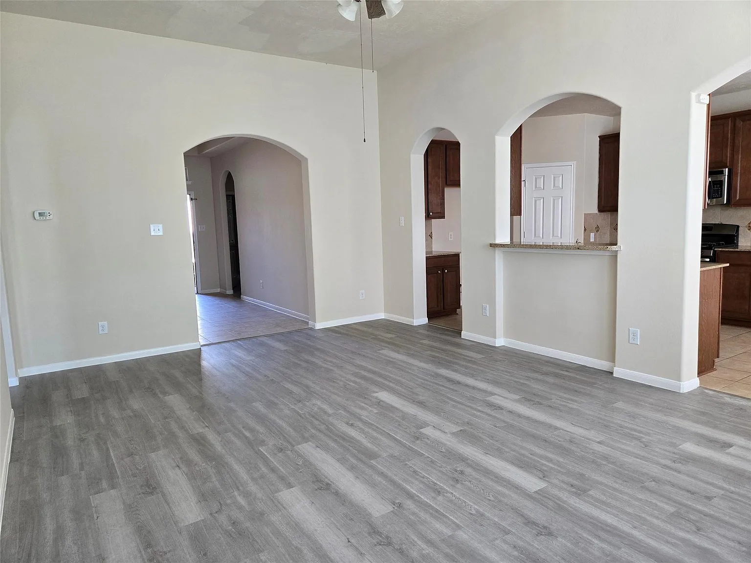 3 bed, 2.0 bath, 1634 sqft, $1,850 — Photo 3