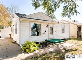 2405 Wayne St, Bellevue, NE 68005