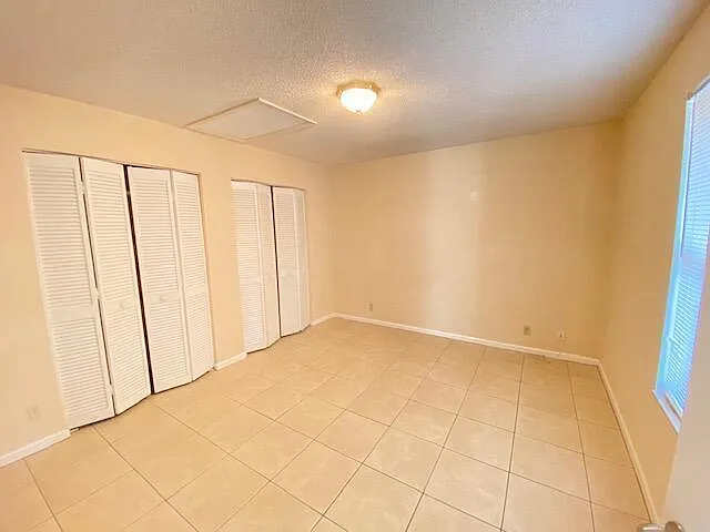 1157 Hyacinth Pl #C1 — Photo 7